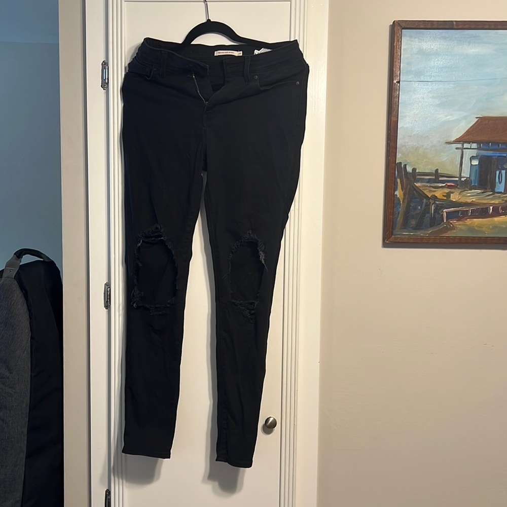 Levi black skinny jeans